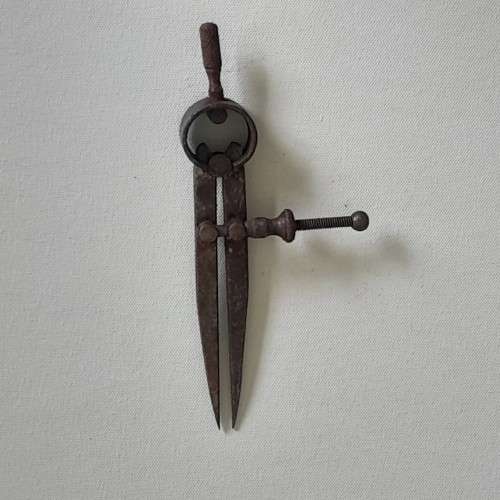 Vintage Moore and Wright 4` Divider (QC0280)